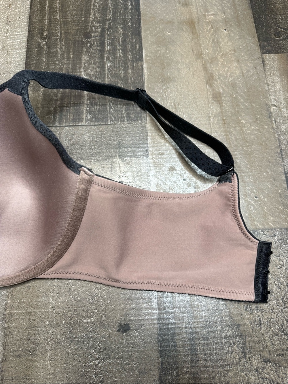 Wacoal Back Appeal size 34DD - Picture 7 of 9